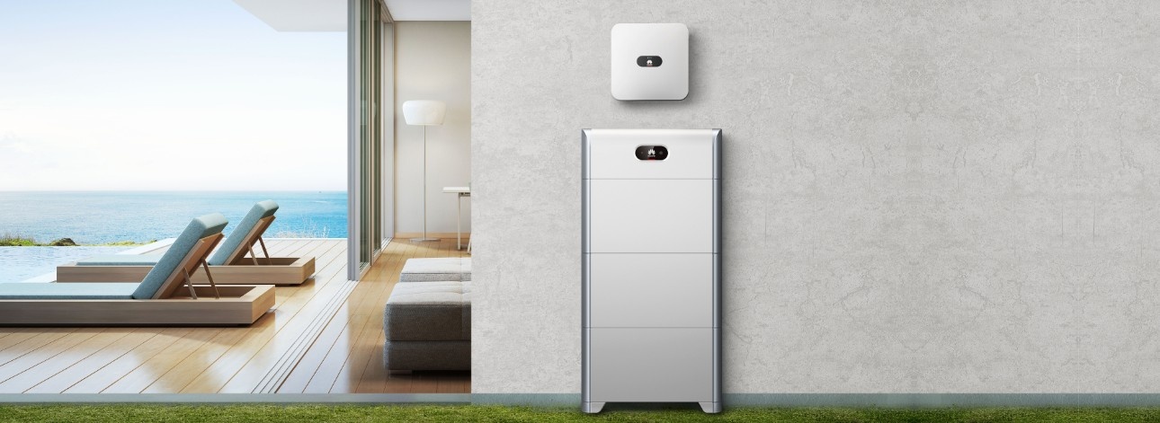 Huawei-inverter-on-house-wall